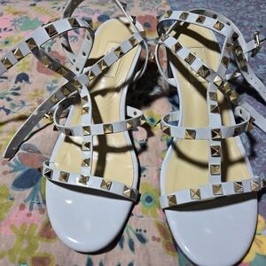 Studded strappy sandals in Tiffany blue, size 39